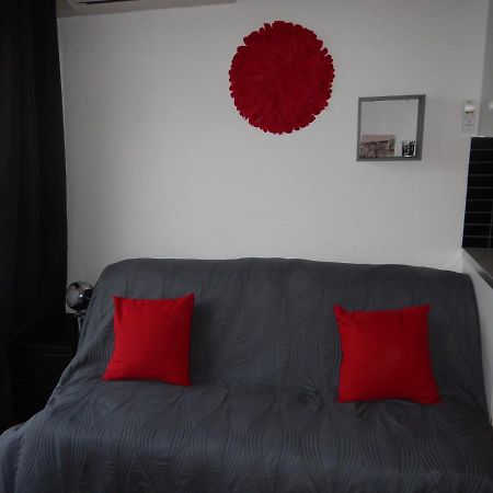 3 Etoiles Studio 4 Couchages Residence Port Cros A Сет Екстериор снимка