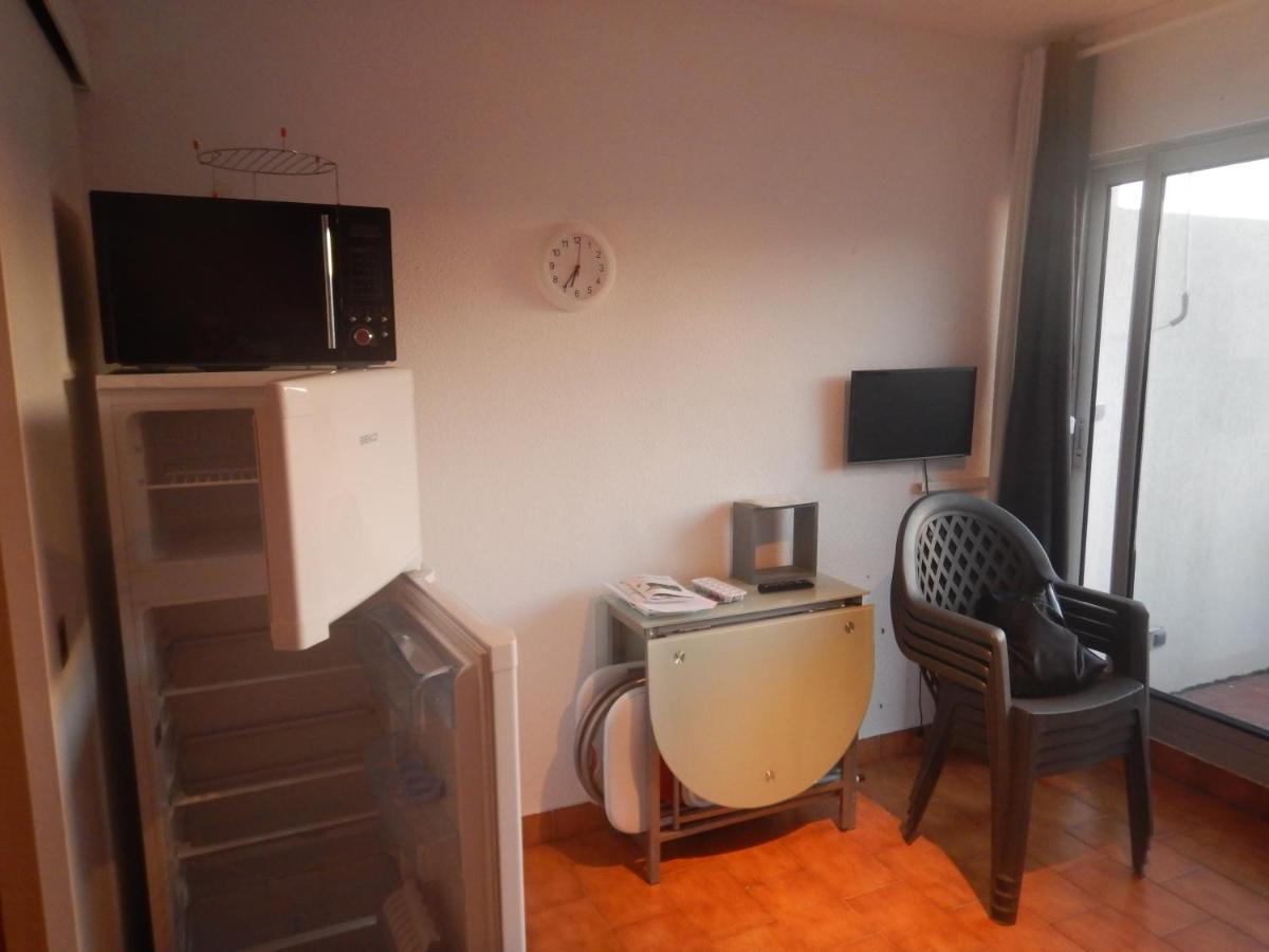 3 Etoiles Studio 4 Couchages Residence Port Cros A Сет Екстериор снимка