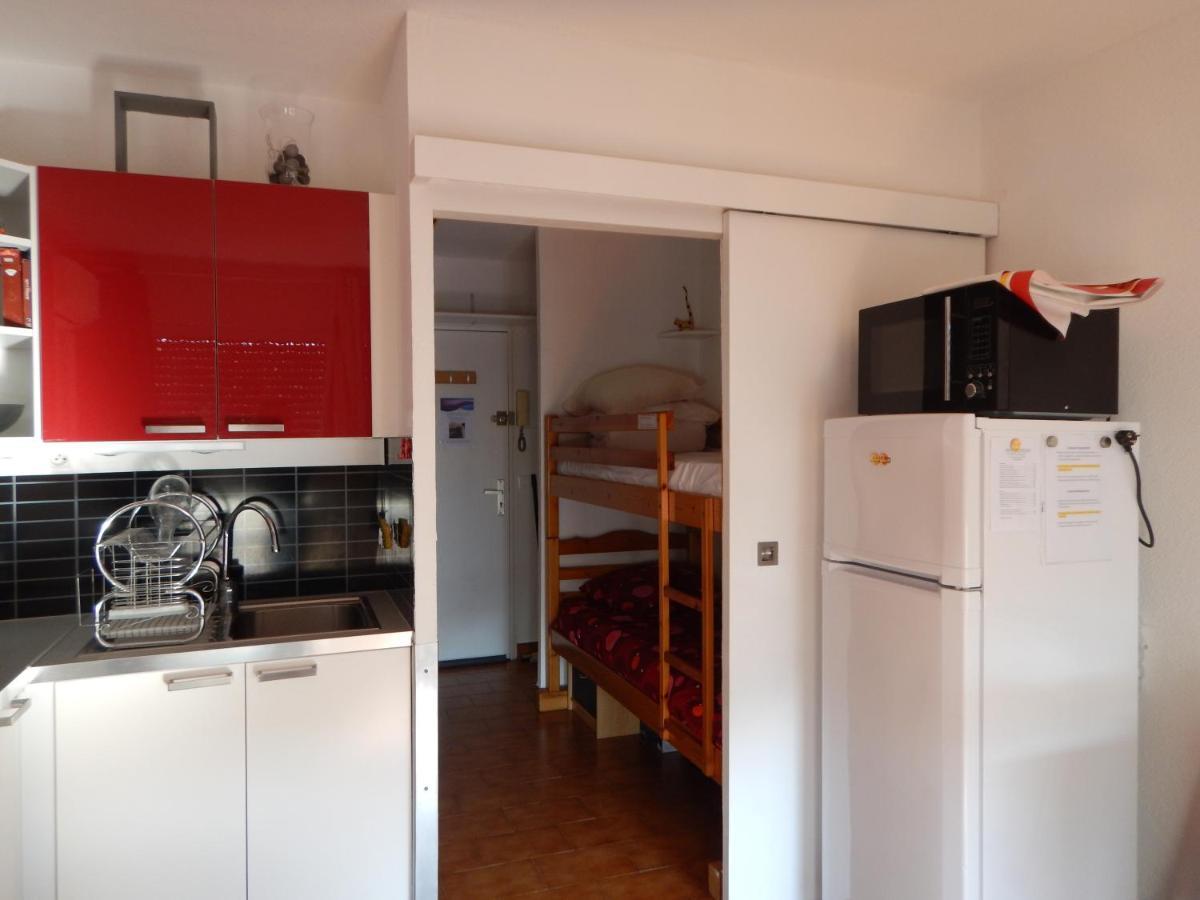 3 Etoiles Studio 4 Couchages Residence Port Cros A Сет Екстериор снимка