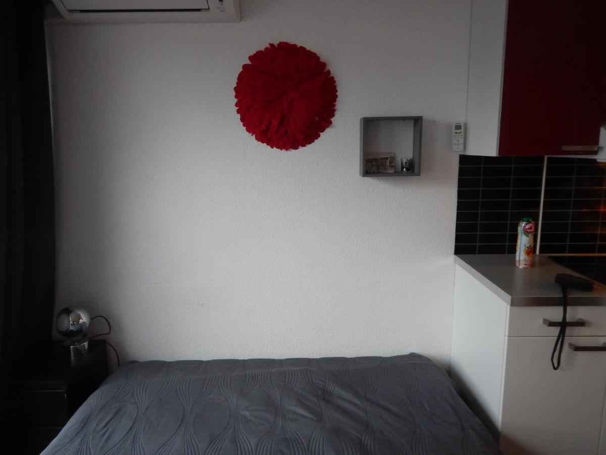 3 Etoiles Studio 4 Couchages Residence Port Cros A Сет Екстериор снимка